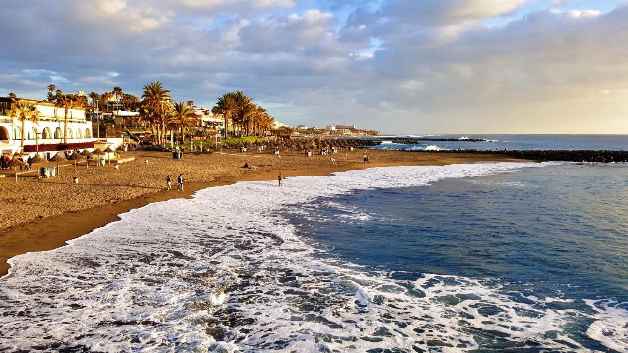 הוילה אדחה Sunny House With Private Pool And Sea View מראה חיצוני תמונה